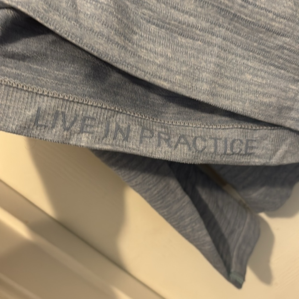 Lululemon men’s 1/4 zip - Picture 5 of 6